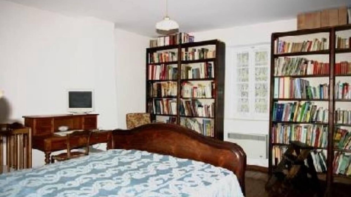 Raphele-les-Arles House | Accomodation in a typical house in Provence