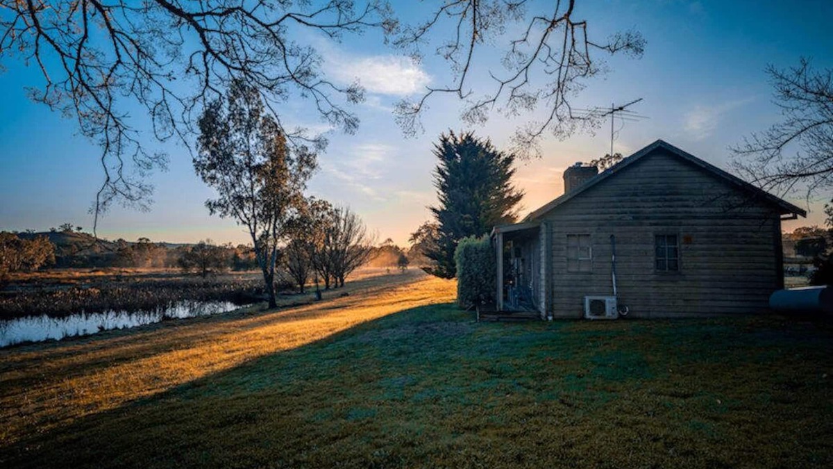 Acheron Apartment | Acheron Valley Country Retreat Family Bungalow Lake