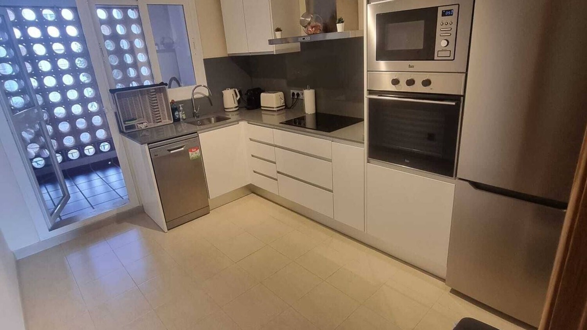 Alcorrin Condo | acogedor apartamento con vista al mar en Manilva