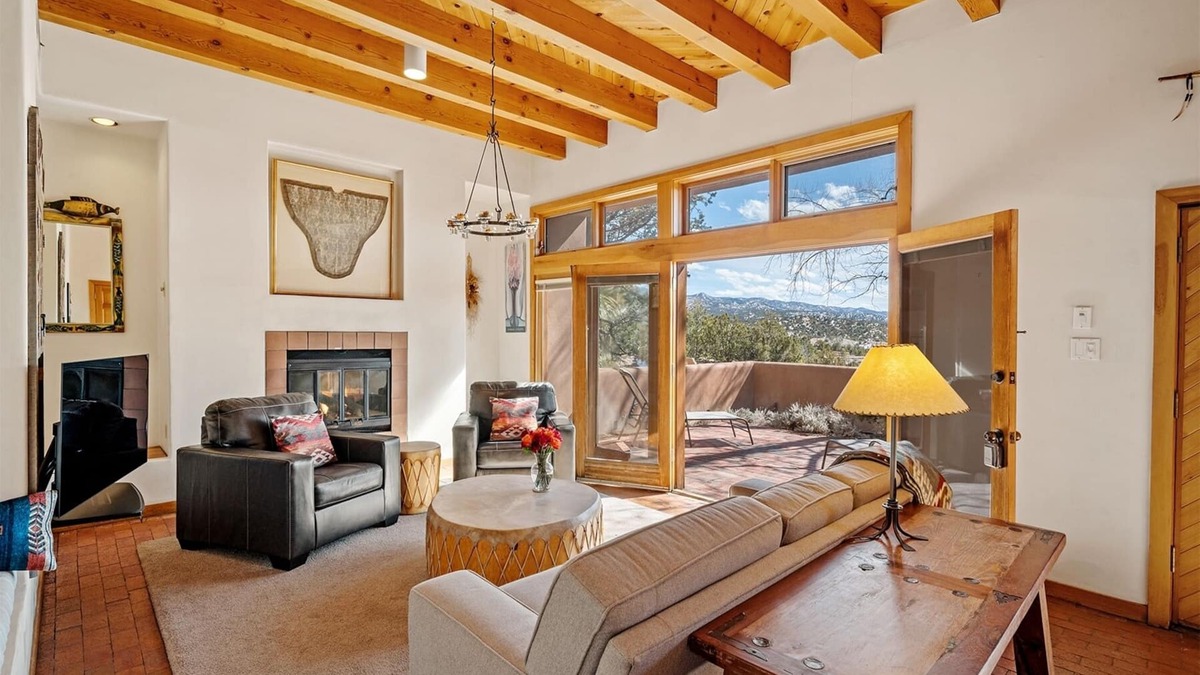 Nambe Pueblo House | Acoma - Close to Santa Fe Opera and Four Seasons