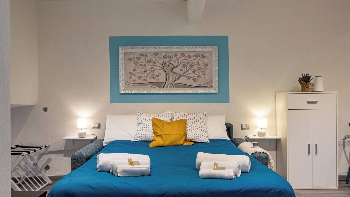 Intra Apartment | Acquaviva Apartment - Intra - Verbania - Air conditioning and Wi-Fi