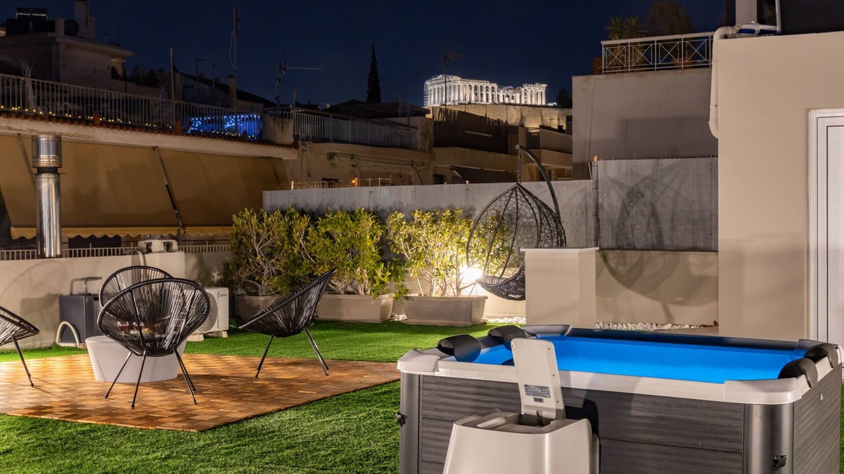 Koukaki Apartment | Acropolis Luxe Retreat 15 ppl 6 bdrm Neoclassical Home w/Jacuzzi & Rooftop
