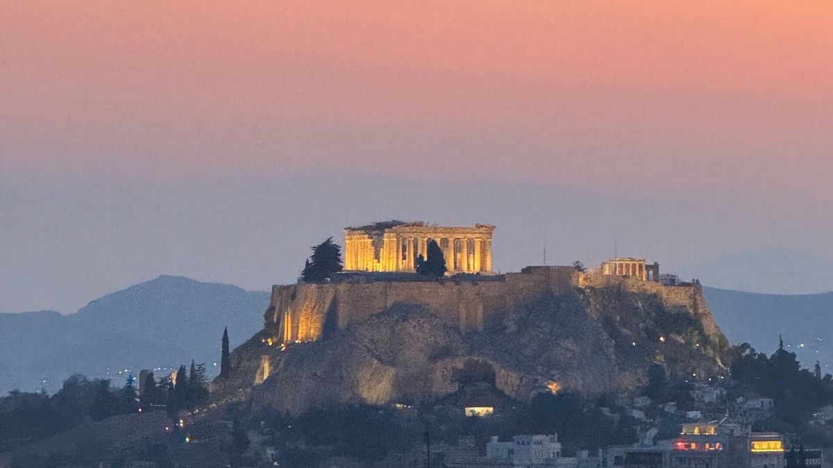 Pangrati Apartment | Acropolis-View Penthouse | Haute Athenian