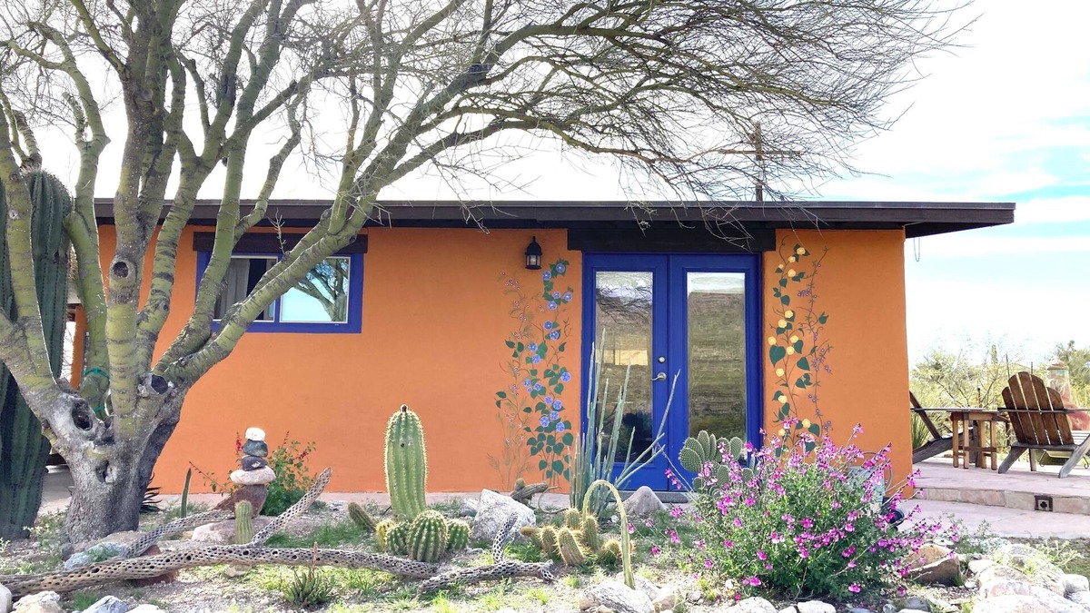 Tucson Cottage | Across from Saguaro National Park (East)