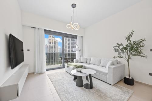 Downtown Dubai Apartment | Act tower-1BR near burj khalifa