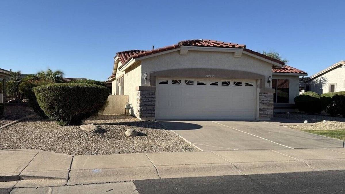 Gilbert House | Active Adult Escape in Trilogy – Golf, Fitness, Pools & More!