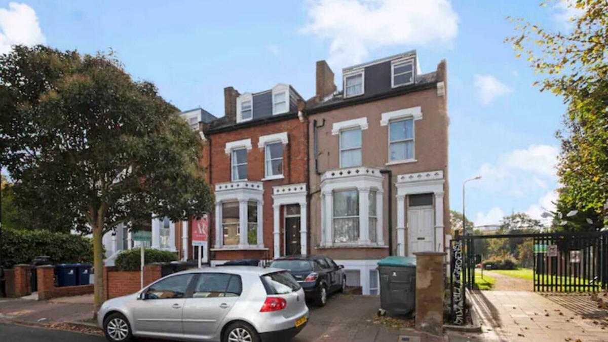 South Acton Apartment | Acton Town Chiswick 1 bed Garden suite