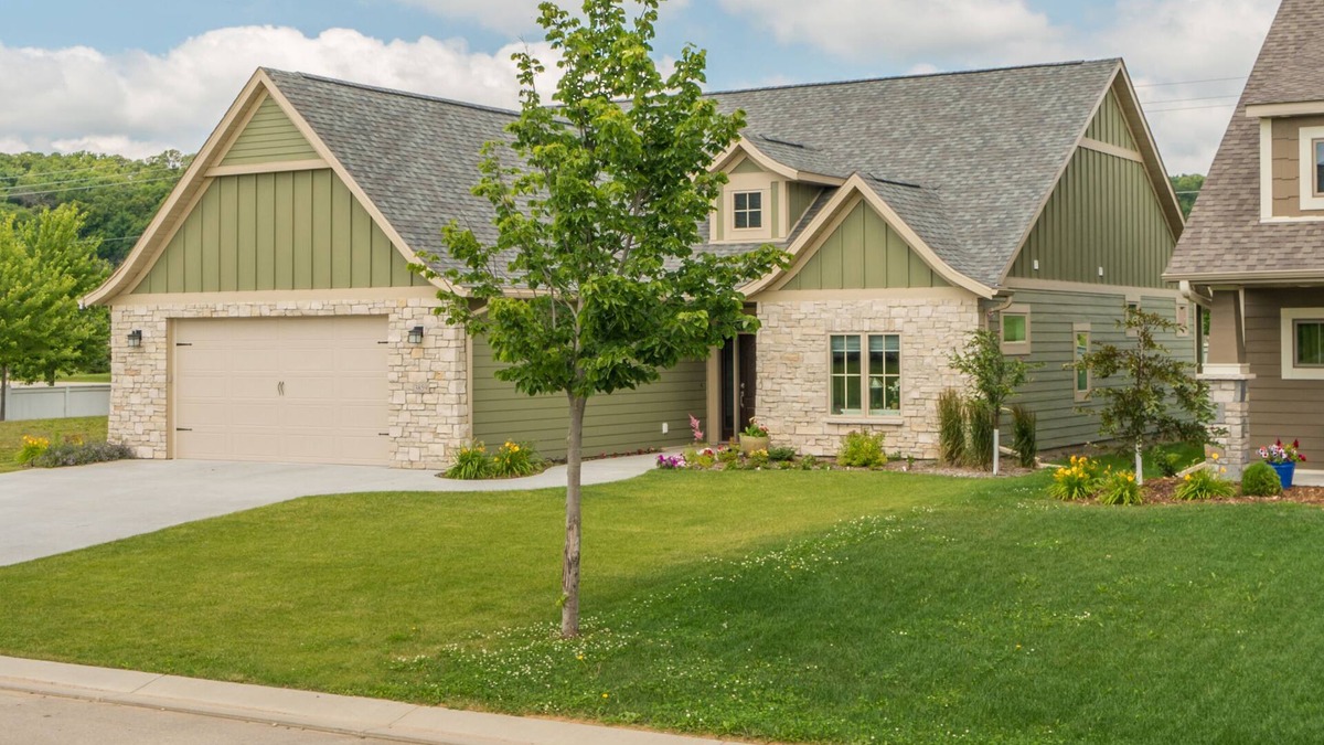 Rochester House | ADA Compliant Home 10 Min. From Mayo Clinic!