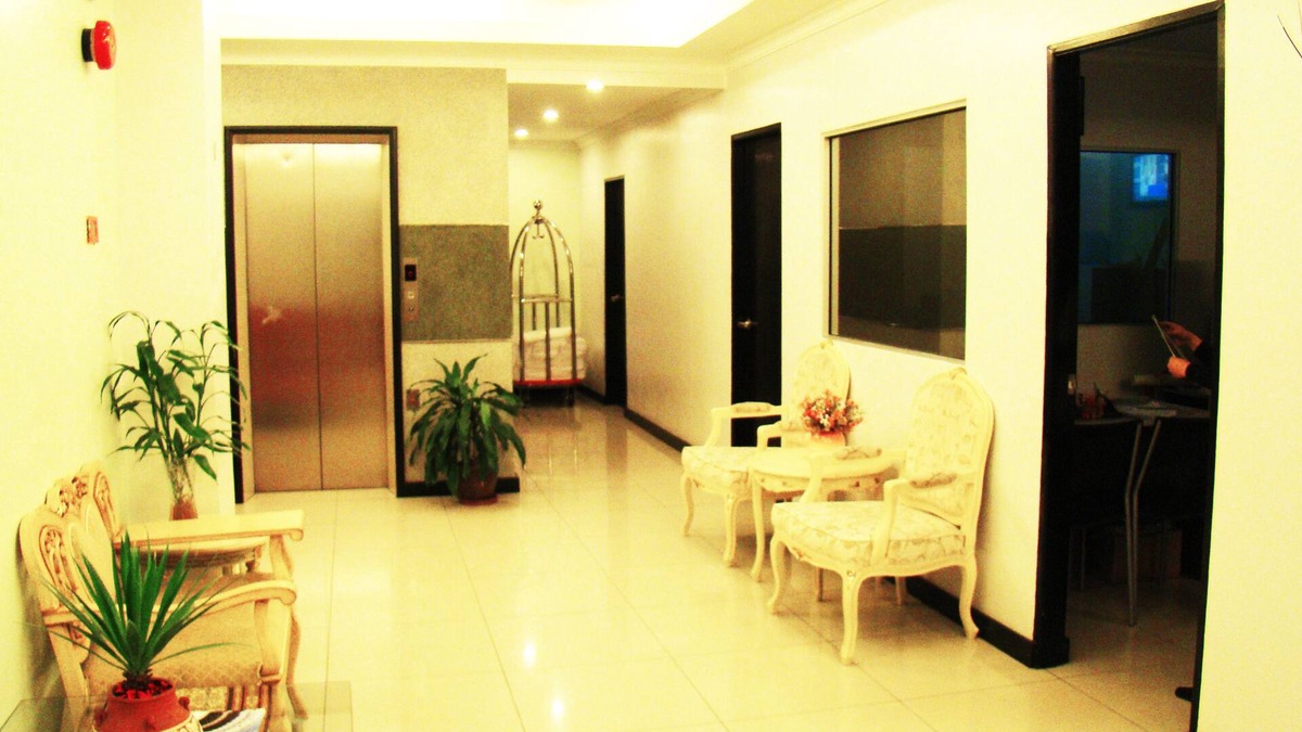 Penampang Hotel | Adel Hotel