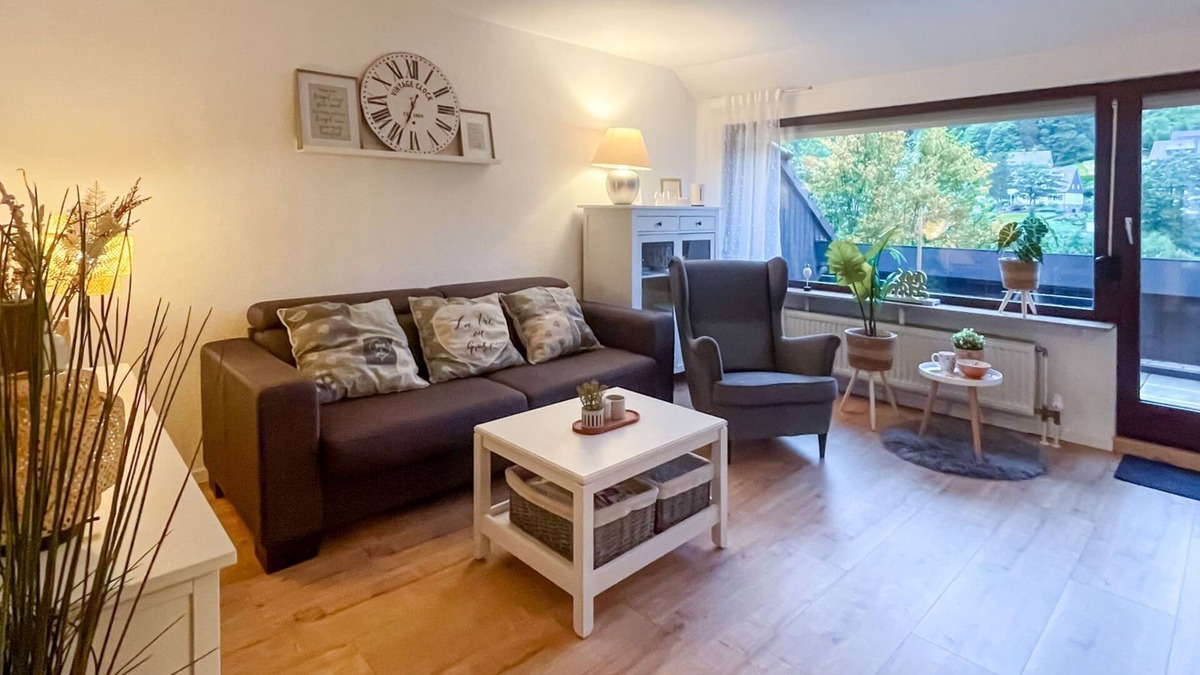 Silbach Apartment | "Adina's Holiday Apartment: Nature's Beauty with Stunning Views!"