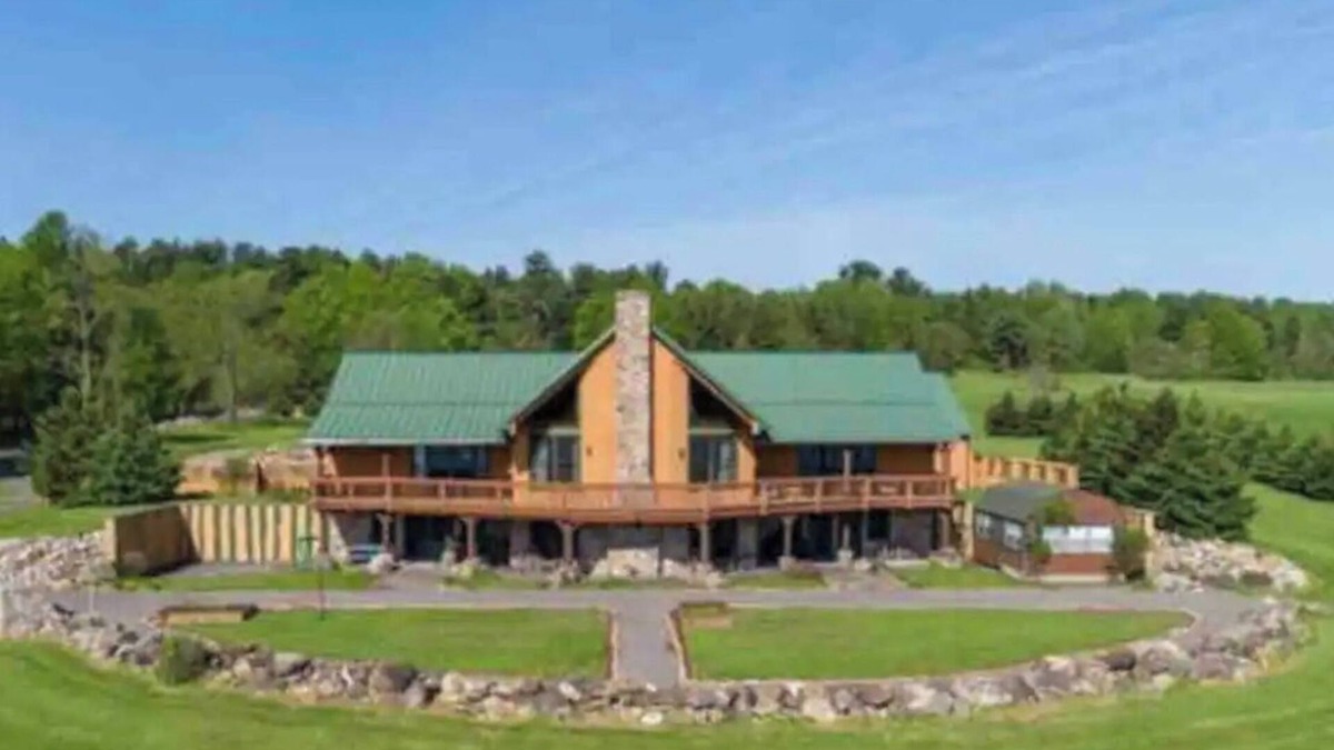 Town of Chesterfield Ski Chalet | Adirondacks Love - 33 acres with LAKE VIEW