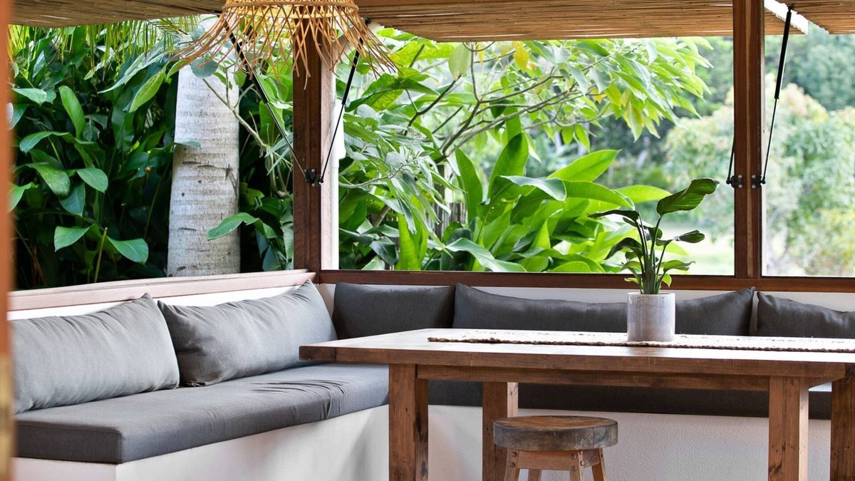 Ewingsdale House | Adora Villa – A Beautiful Family and Pet Friendly Home in Ewingsdale.