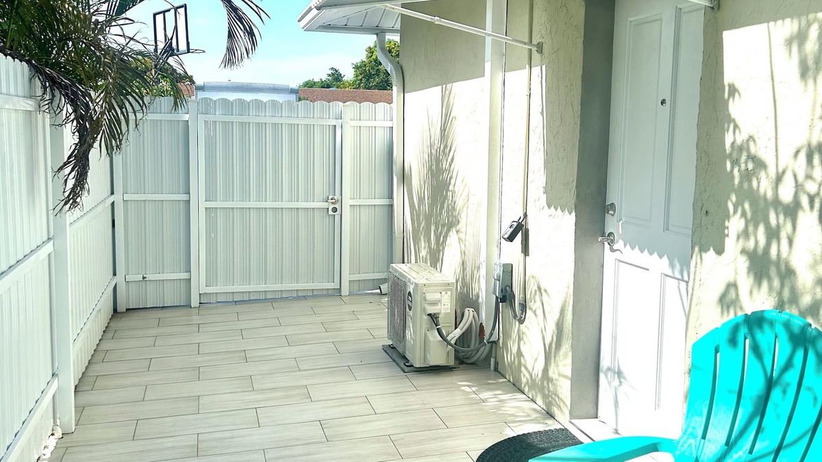 West Palm Beach Apartment | Adorable 1 bedroom studio in perfect location