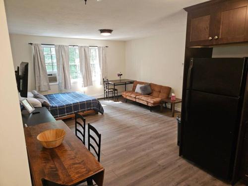 Northbridge Apartment | Adorable 1 bedroom with off-street parking