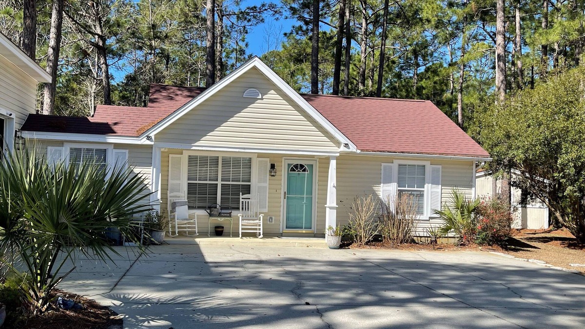 Santa Rosa Beach House | Adorable 2-bdr Carriage House with private hottub