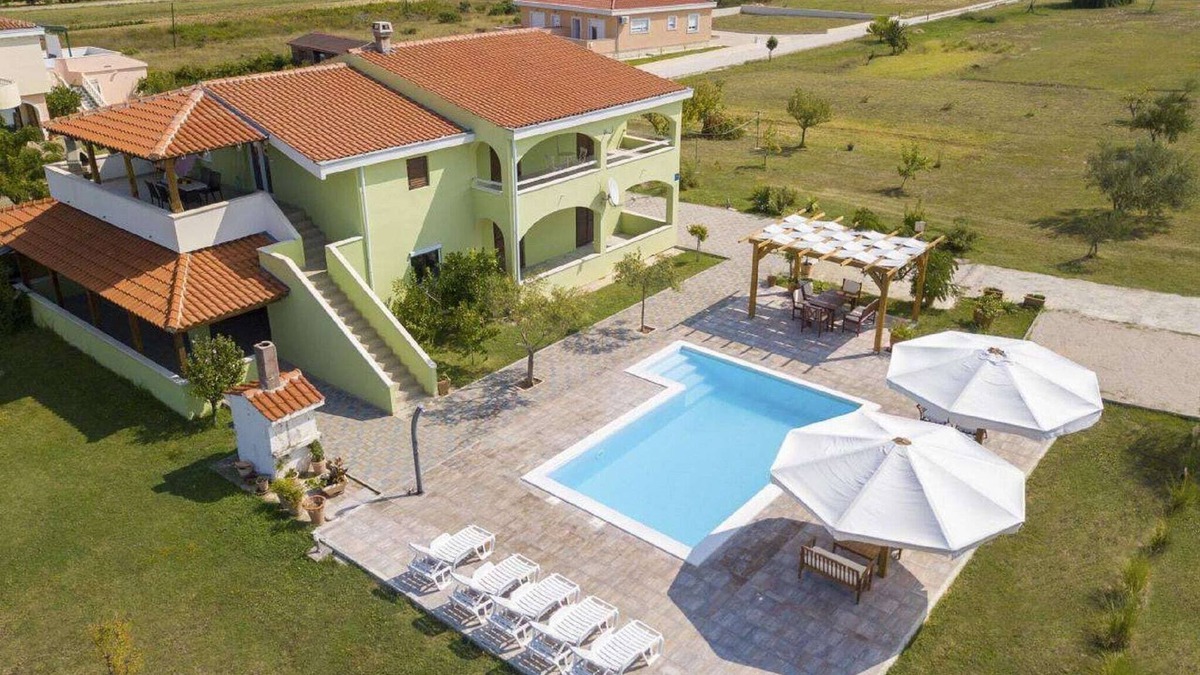 Ljubac Apartment | Adorable apartment with swimming pool and terrace