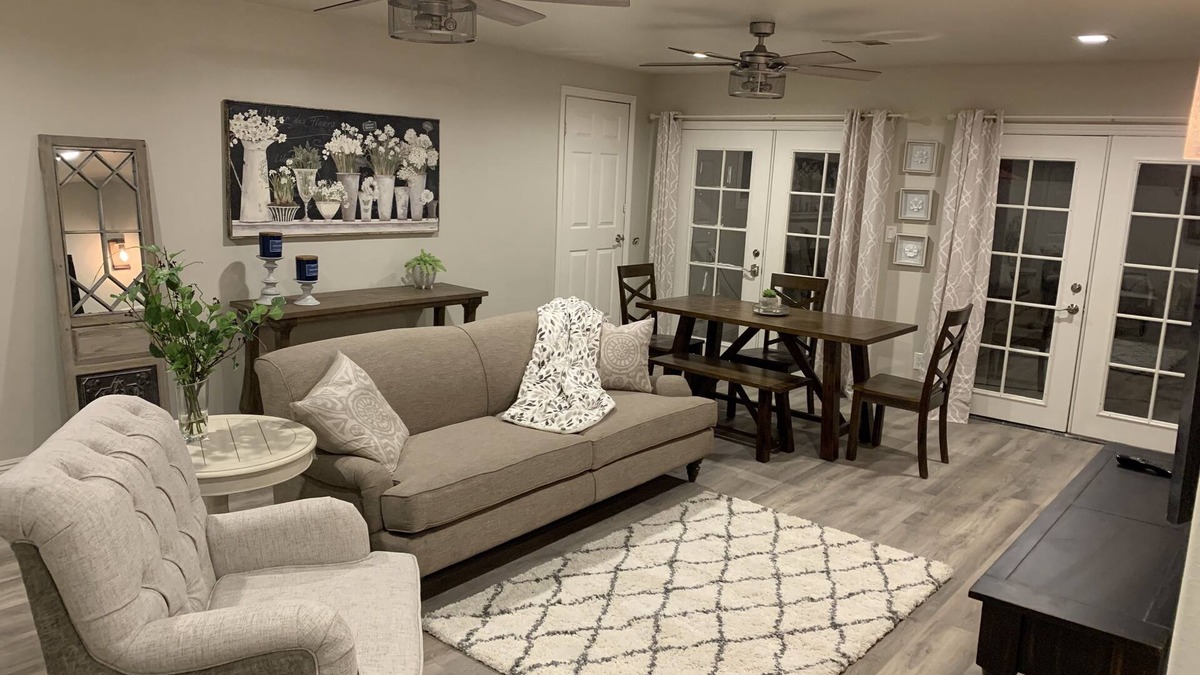 Tustin Cottage | Adorable Brand New remodeled Tustin Cottage. Close to the 55/405/22 and 91 fwy.