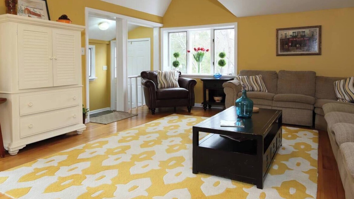 Millington Cottage | Adorable Cottage, Walk to Train, Basking Ridge Border, Close to Newark Aiport