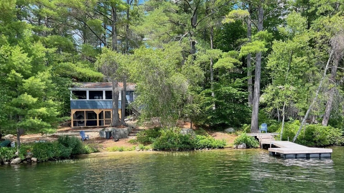Denmark Cottage | Adorable Maine cottage with sandy entry waterfront into Moose Pond