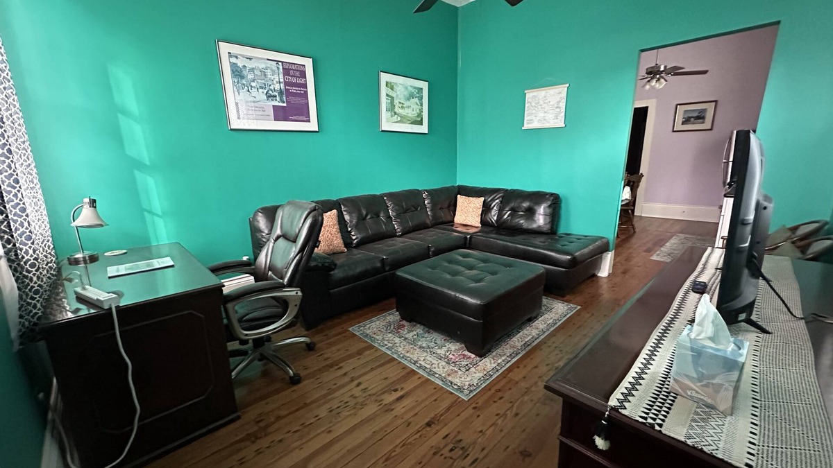 Saint Claude House | Adorable Shotgun House Minutes from the French Quarter/Bywater/Marigny/Downtown
