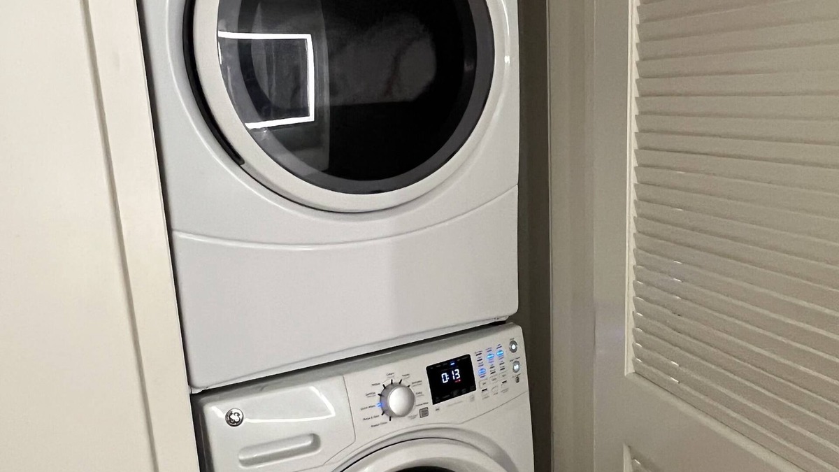 Wilshire Center Apartment | Adorable Studio in Ktown- 10mins from DTLA!