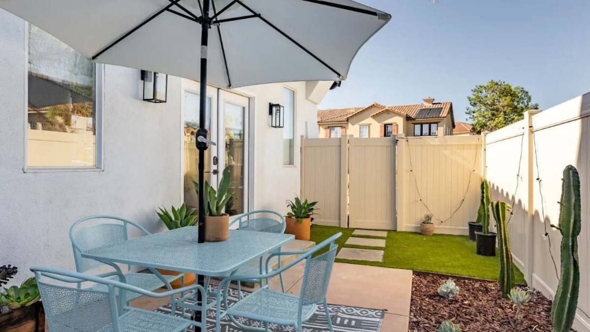 Rancho Penasquitos Apartment | Adorable studio with easy parking on the street. Ask if you need driveway.
