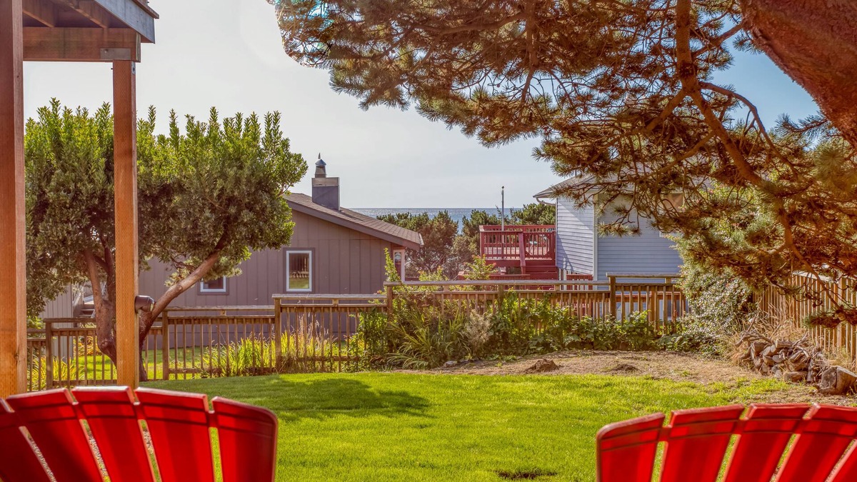 Neahkahnie Beach Apartment | Adorable, Stylish Manzanita Haven is Two Blocks from the Beach!
