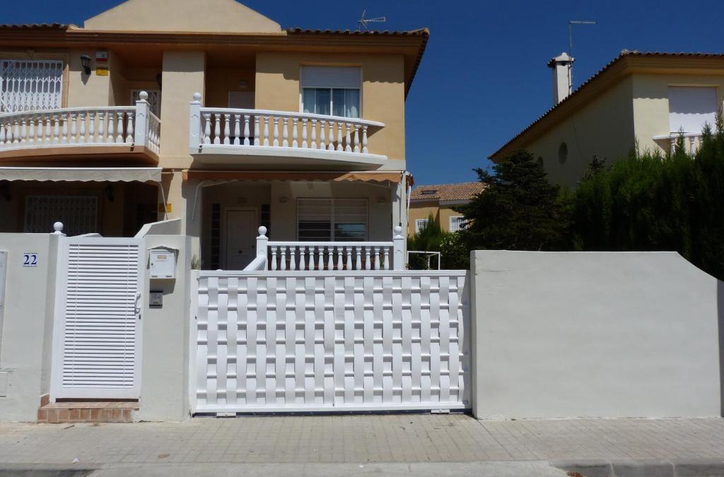 La Pobla de Vallbona House | Adosado Calle Mar Cantabrico