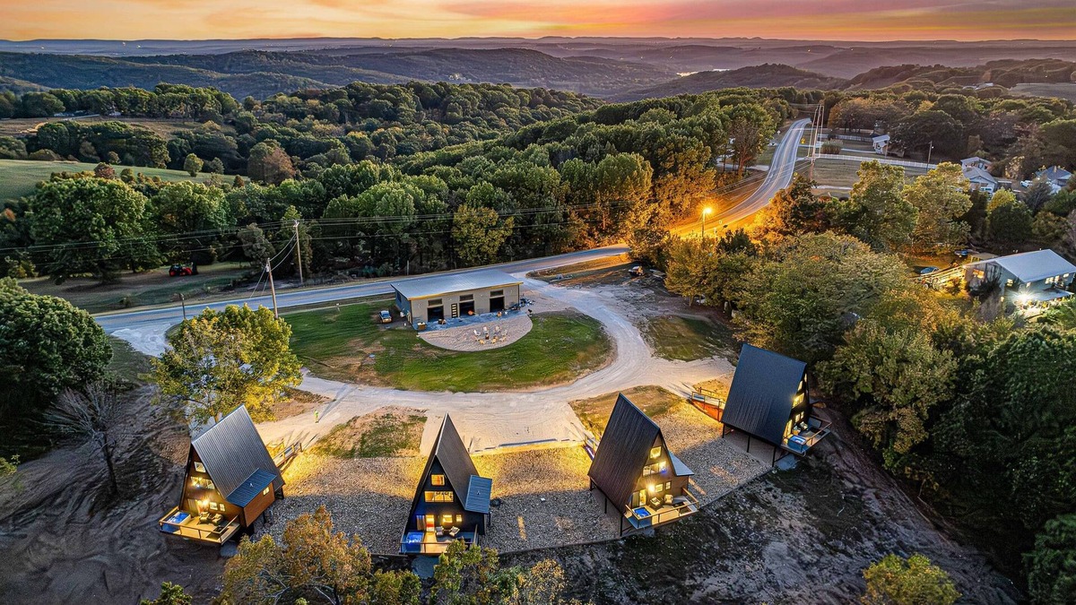 Omaha Resort | Adult Only Private Resort TableRock ThunderRidge