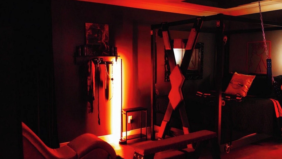 Rock Island House | Adult-Theme Rental Home w/Kink Room, Strip Club, Zen Room.Couples Getaway!