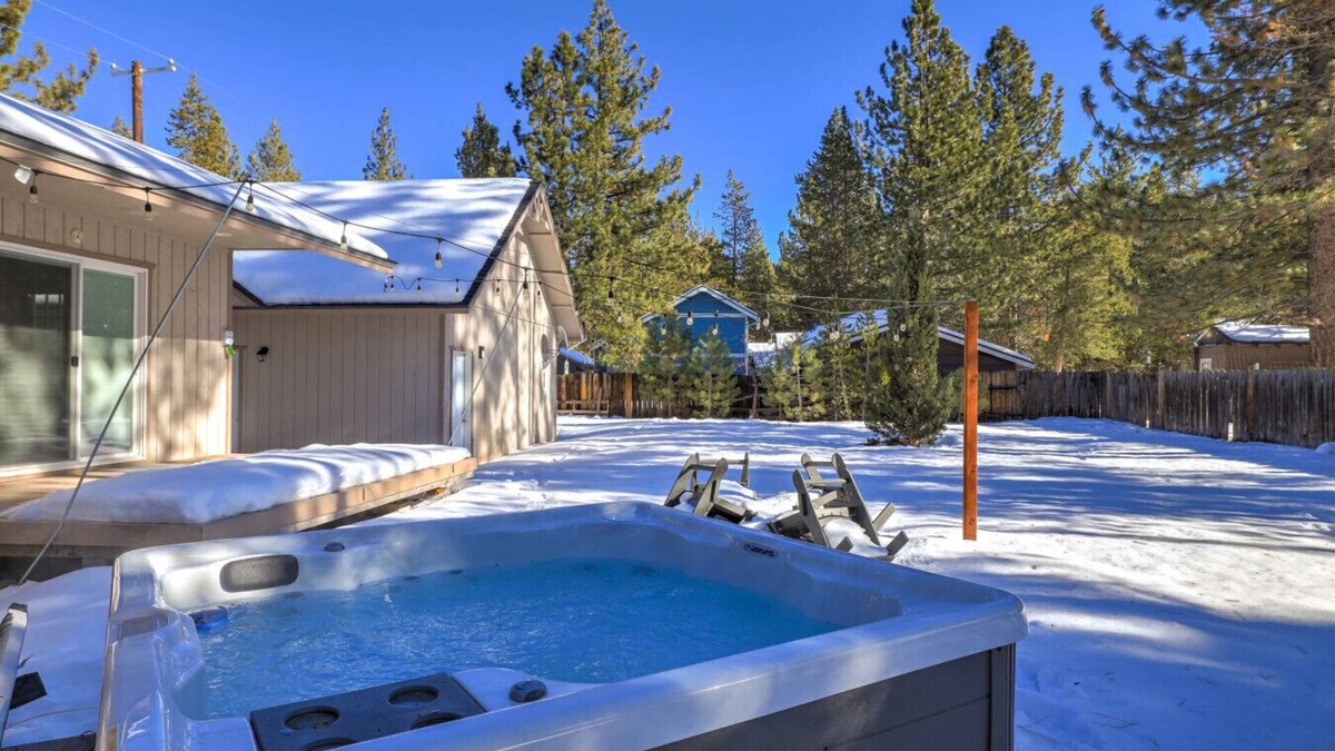 Tahoe Paradise House | Adventure Awaits - Single story 4 bed w hot tub