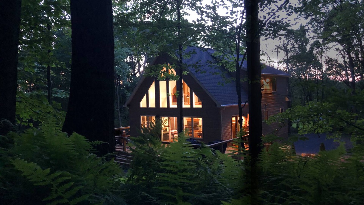 Ringtown Ski Chalet | Adventure awaits right out the back door, Discover tranquility in PA woodlands