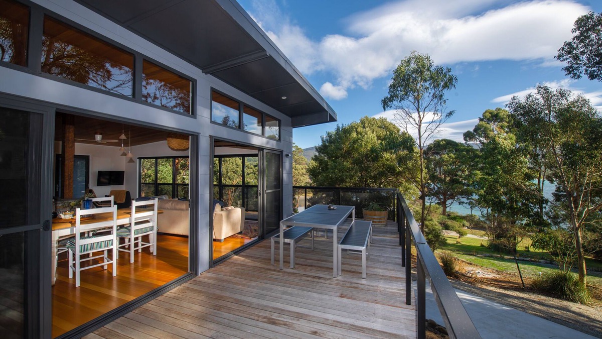 Adventure Bay House | Adventure Bay Beach House