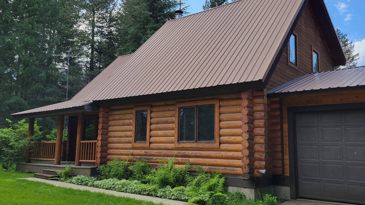 Coolin Cabin | Adventure Cabin -Coolin Priest Lake; king bed, bunks, ATV and snowmobile parking
