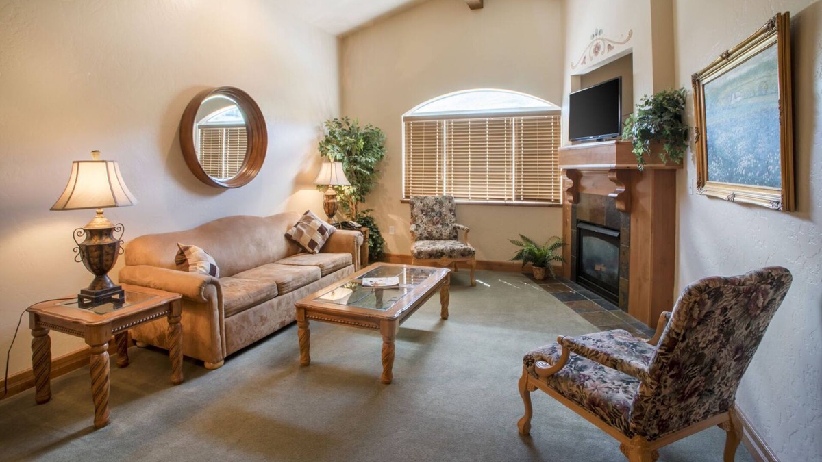 Midway Villa | Adventure Hub~Ski Resorts, Backcountry & Park City 3080-1