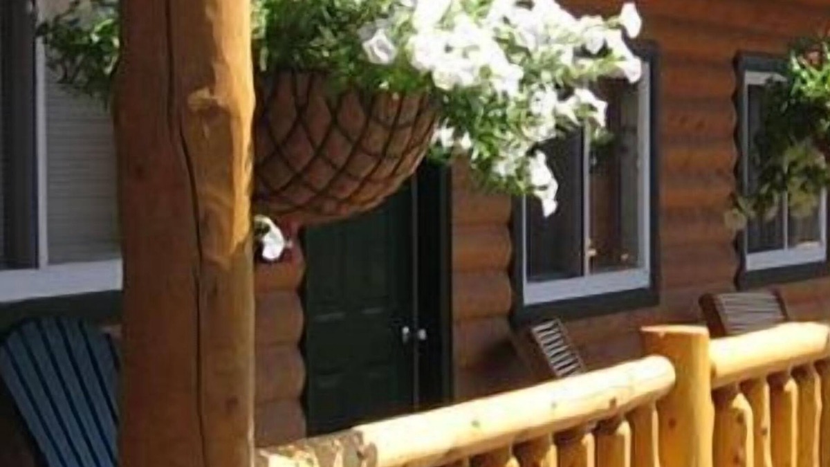 Ely Hotel | Adventure Inn