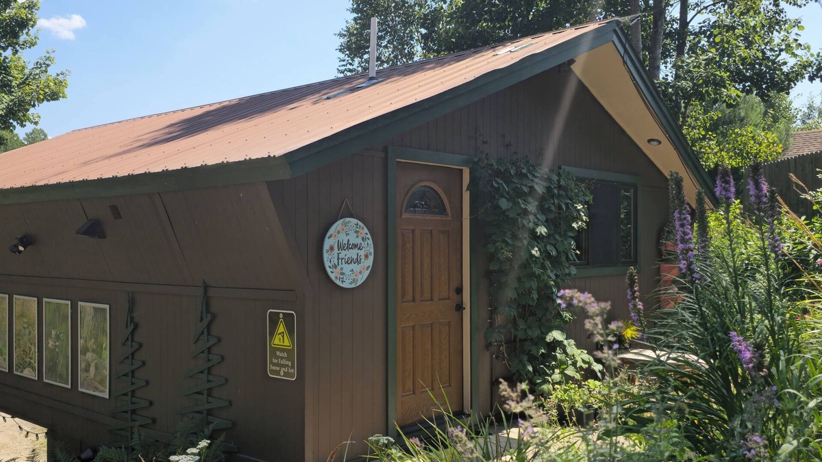 North Creek Ski Chalet | Adventures await You! Private Chalet near hiking trails, tubing, Gore Mtn. Ski.