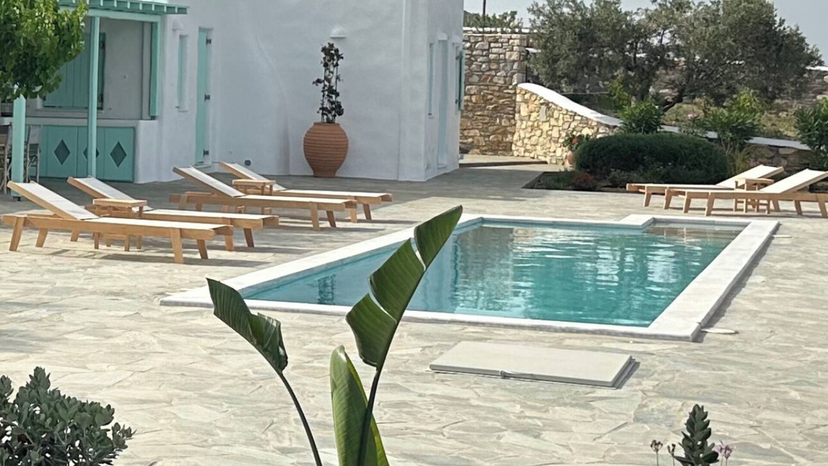 Naousa Villa | Aegean Queen Villas