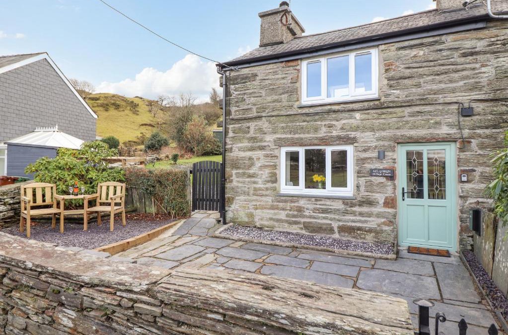 Ffestiniog House | Ael Y Bryn