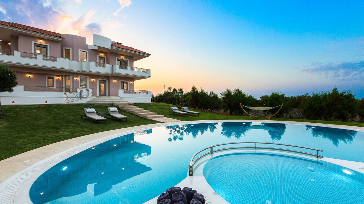 Stavromenos Villa | Aelia Residence, Wellness & Leisure with 100m² Heated Pool, Whirlpool, Sauna&Gym