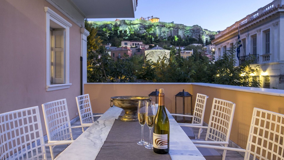 Plaka Villa | Aerides 3 Luxury Suites - the heart of the historic center, with Acropolis view