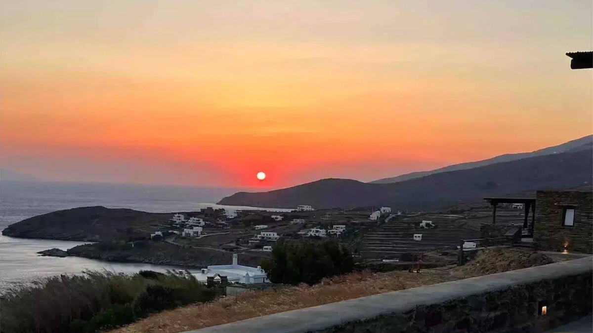 Agios Romanos House | Aerino Seaside 1