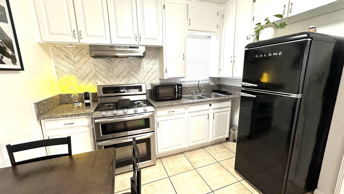 Bellflower Apartment | Aesthetic Stay near Disney & LA