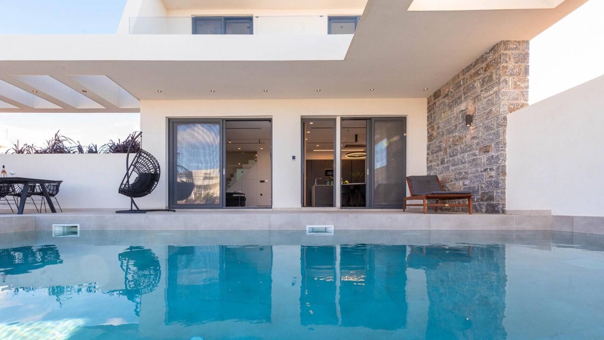 Anissaras Villa | Aethra Deluxe Villa with pool, 700m from Beach