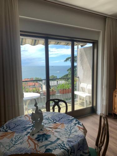 Roiano-Gretta-Barcola-Cologna-Scorcola Apartment | Affittacamere via Moncolano mare Barcola