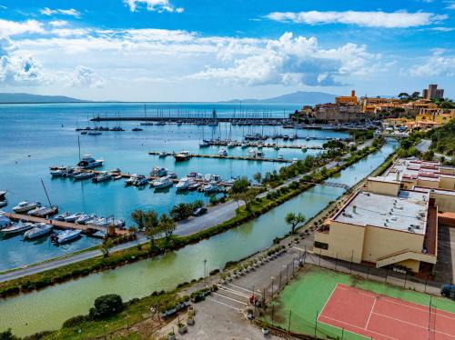 Talamone Apartment | Affitti Brevi Toscana- La Vista sul Porto Superior