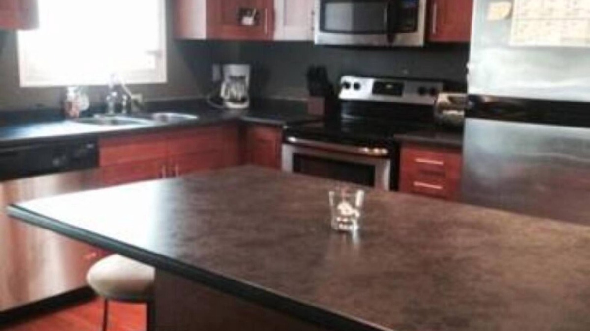 Niagara Falls House | Affordable Cozy Home in Niagara Falls (Canada)