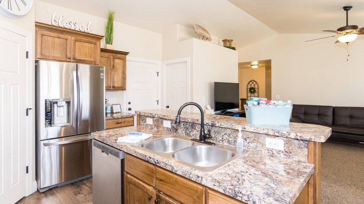 Idaho Falls House | Affordable Family Getaway- 90 minutes to Yellowstone