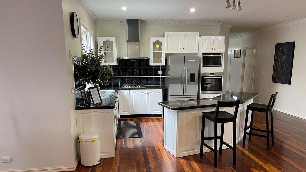 Caroline Springs House | Affordable Getaways