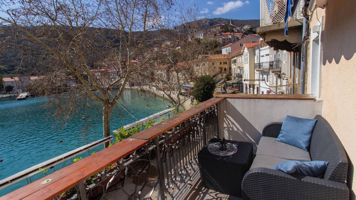 Bakar Bed & Breakfast | Afrodita